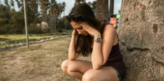 Fin de año: Sedentarismo laboral y estrés navideño aumentan lesiones musculares