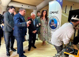 Fuerza Aérea de Chile participa en Feria Expo Salud 2025