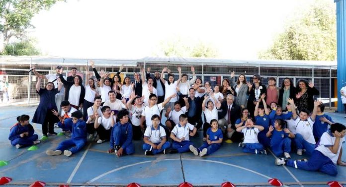 Gobierno promulga ley que garantiza 60 minutos diarios de actividad física en establecimientos educacionales, mejor salud y bienestar de los estudiantes