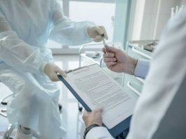 Médicos extranjeros superan a chilenos como grandes emisores de licencias médicas