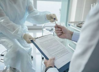 Médicos extranjeros superan a chilenos como grandes emisores de licencias médicas