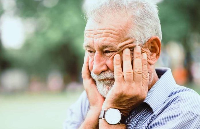 Encías sanas, memoria protegida: lo que la salud periodontal podría decirnos del Alzheimer