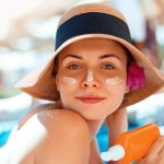 Escudo invisible: Los errores críticos que anulan tu protección solar