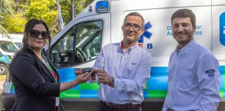 Ford Pro y MITTA entregan ambulancias a Achs Servicios para potenciar su red operativa de atención prehospitalaria