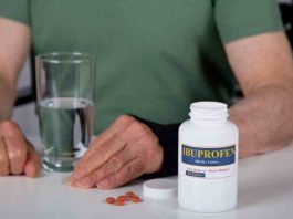 Ibuprofeno: Riesgos y efectos secundarios de su uso frecuente o sin supervisión médica