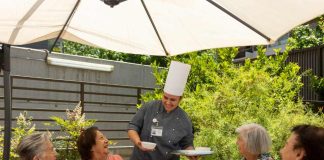 Residencias para personas mayores ofrecen servicios de corta estadía 