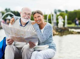8 consejos para salir de vacaciones con una persona mayor