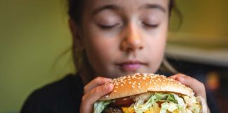 “Efecto Marzo": Nutricionista entrega claves para resetear la alimentación infantil tras el desorden de las vacaciones