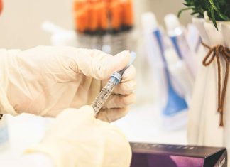 Expertos visibilizan brechas que existen en Chile para los tratamientos de enfermedades “raras”