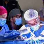 HGGB y Junaeb retoman convenio para financiar, intervenir y recuperar audición en escolares con implantes coclares y de conducción ósea