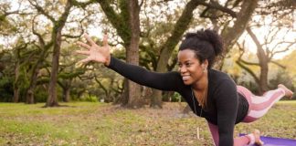 Innovación Investigadores de Mayo Clinic utilizan IA para predecir el riesgo de caídas a partir de la densidad de la musculatura abdominal en la mediana edad