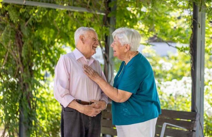 La importancia de mantener relaciones significativas en las Personas Mayores