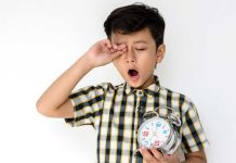 Regreso a clases: expertos recomiendan regular el sueño de niños 