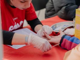 Vivir con VIH ya no es una sentencia de muerte sino una enfermedad crónica tratable