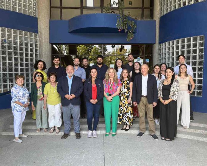 Impulsan propuestas para mejorar la atención odontológica de personas mayores