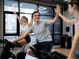 Entrenar reduce el estrés laboral y mejora el rendimiento en el trabajo, según encuesta a más de 1.300 personas