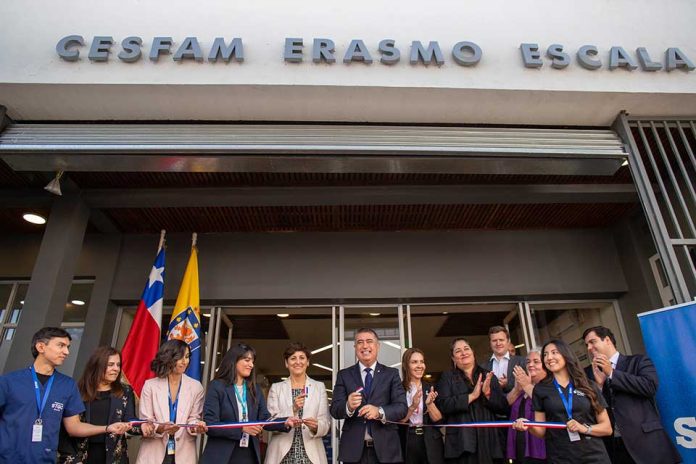 Por fin, tras más de una década de espera: Inauguran CESFAM Erasmo Escala en Barrio Yungay que integra histórica bóveda del siglo XX