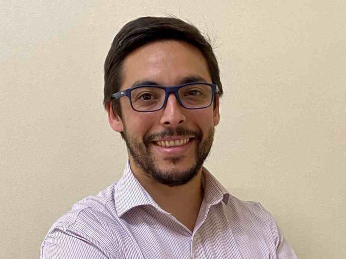 Samuel Gutiérrez Director Carrera de Kinesiología Universidad de Las Américas, Sede Concepción Samuel Gutiérrez Director Carrera de Kinesiología Universidad de Las Américas, Sede Concepción
