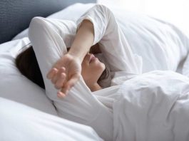 Zopiclona y productos ‘naturales’ en alza: experto advierte riesgos de la automedicación para dormir en Chile Zopiclona y productos ‘naturales’ en alza: experto advierte riesgos de la automedicación para dormir en Chile