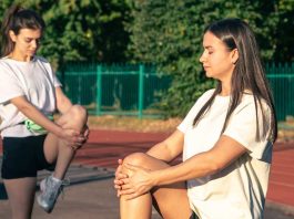 ¿Por qué los niños se lesionan más en marzo? Especialistas advierten alza del 30% en consultas por retorno brusco al deporte escolar