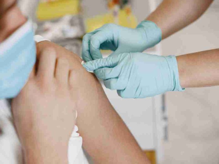 Adultos sin vacunas al día: el problema silencioso que los expone a enfermedades prevenibles