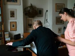 Analizan nueva normativa que consagra el cuidado como derecho social en Chile