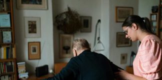 Analizan nueva normativa que consagra el cuidado como derecho social en Chile