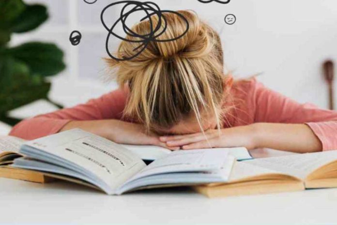 Chile lidera en síntomas de salud mental asociados al estrés laboral