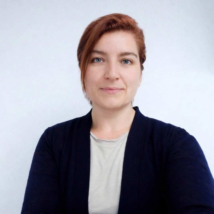 Claudia Riquelme Arroyo, UNAB