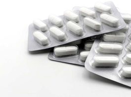 El “reto del paracetamol” ya está en Chile: la peligrosa moda viral que puede terminar en trasplantes o muerte El “reto del paracetamol” ya está en Chile: la peligrosa moda viral que puede terminar en trasplantes o muerte