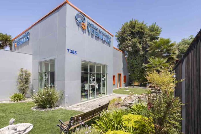 INEV inaugura el segundo resonador de su tipo en el mundo para medicina veterinaria