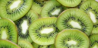 Kiwi, el superalimento que fortalece el sistema inmune y podría ayudarte a descansar mejor