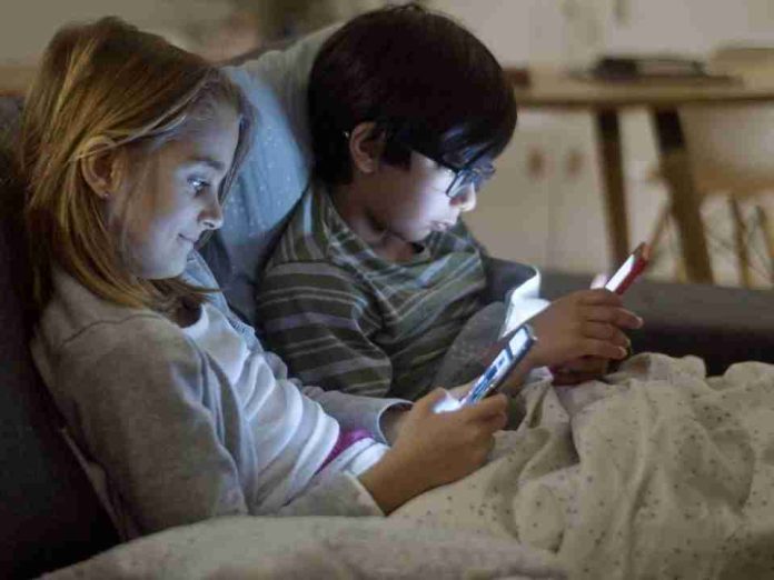 Niños y adolescentes en riesgo Médicos alertan por retos virales que afectan la salud Niños y adolescentes en riesgo: Médicos alertan por retos virales que afectan la salud
