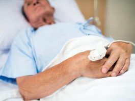 Pacientes abandonados en hospitales evidencian crisis de cuidado en Chile