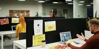 Sedentarismo laboral el enemigo silencioso que está afectando a 7 de cada 10 trabajadores en Chile