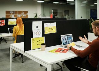 Sedentarismo laboral el enemigo silencioso que está afectando a 7 de cada 10 trabajadores en Chile