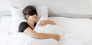 ¿No puedes dormir La ciencia apunta a un hábito que estás dejando fuera