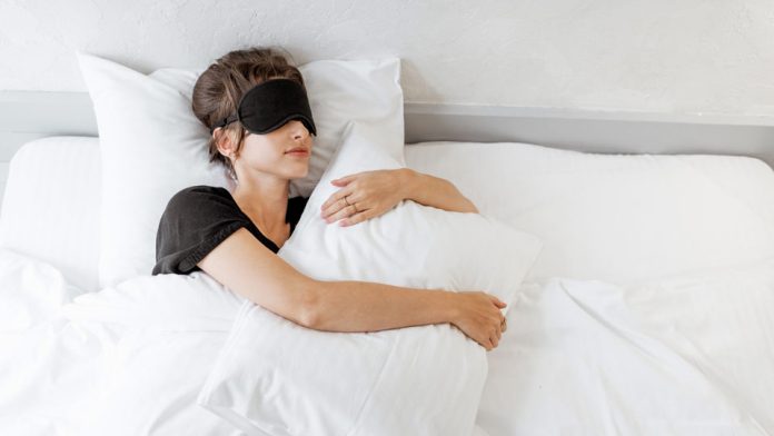 ¿No puedes dormir La ciencia apunta a un hábito que estás dejando fuera