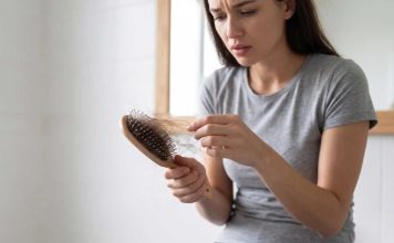 ¿Tu cepillo tiene más pelo de lo habitual? Por qué el otoño es el "momento de la verdad" para tu salud capilar