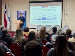 CONSULTA CIUDADANA: 9 DE CADA 10 PERSONAS MAYORES PREFIERE REALIZAR TRÁMITES DE FORMA PRESENCIAL Y NO DIGITAL CONSULTA CIUDADANA: 9 DE CADA 10 PERSONAS MAYORES PREFIERE REALIZAR TRÁMITES DE FORMA PRESENCIAL Y NO DIGITAL