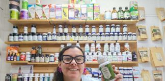 Emprendedora de Coronel transforma su experiencia de salud en una botica natural enfocada en el bienestar integral