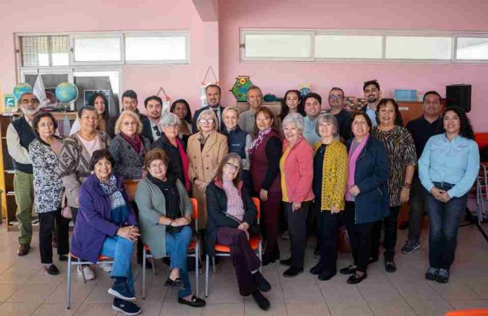 Glencore cobre refuerza política de desempeño social y derechos humanos con visita a proyectos comunitarios en Antofagasta