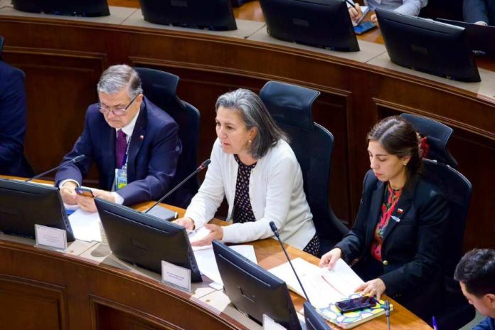 MINSAL reduce el ajuste fiscal solicitado por Hacienda con foco en eficiencia y gestión, sin afectar la atención de pacientes