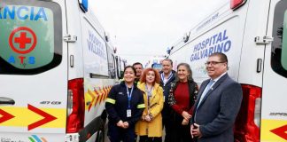 Ministra de Salud y Subsecretario de Redes Asistenciales asisten a la entrega de 32 ambulancias financiadas por el Gobierno Regional de La Araucanía