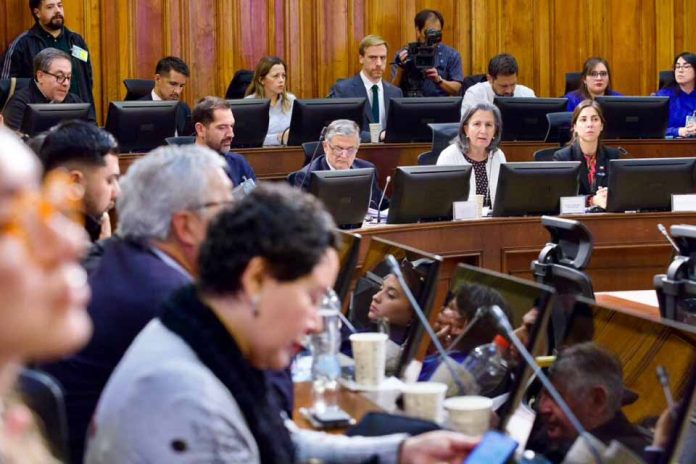 Minsal reduce el ajuste fiscal solicitado por Hacienda con foco en eficiencia y gestión, sin afectar la atención de pacientes
