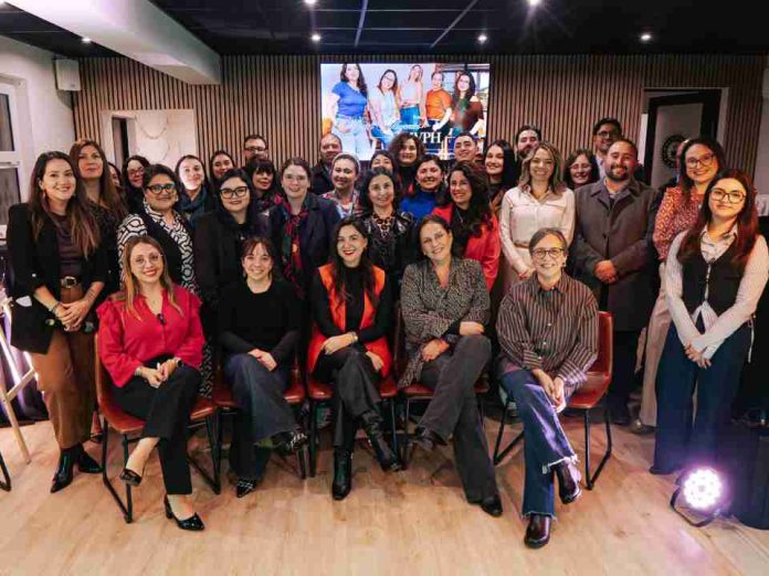 Reportaje | Inédito foro multidisciplinario busca humanizar la prevención del VPH en Chile