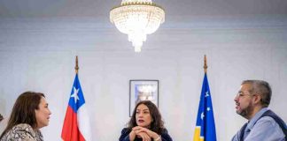 Delegada presidencial junto a autoridades de salud abordan ajuste presupuestario resguardando la continuidad de la atención y fortaleciendo acciones oncológicas Delegada presidencial junto a autoridades de salud abordan ajuste presupuestario resguardando la continuidad de la atención y fortaleciendo acciones oncológicas