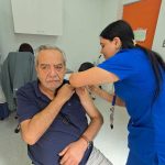 Santiago realizará este sábado dos operativos de vacunación en terreno con servicios de salud y atención comunitaria