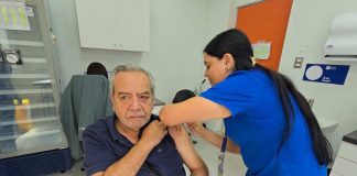 Santiago realizará este sábado dos operativos de vacunación en terreno con servicios de salud y atención comunitaria