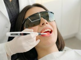Aftas bucales persistentes: Clínica Aires incorpora tratamiento láser, laserterapia oral